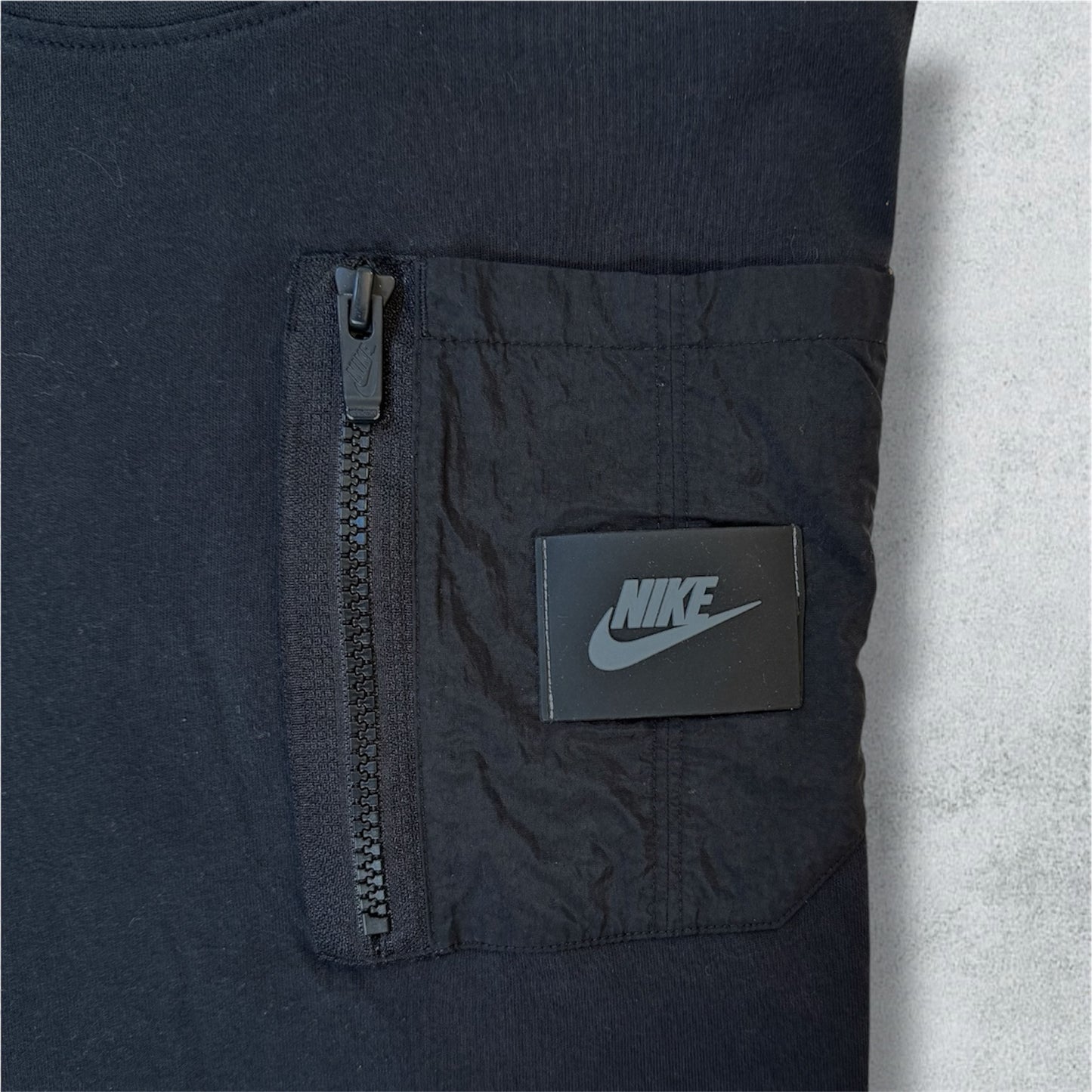 Nike Utility Pocket Black Shirt (S) - NABE vintage