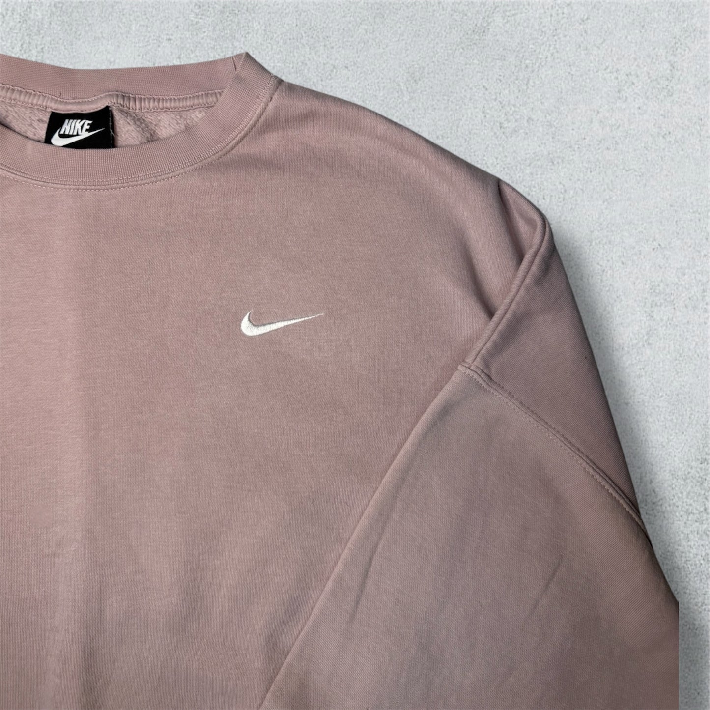 Nike Baby Pink Long Sleeve Crew Neck (XL) - NABE vintage