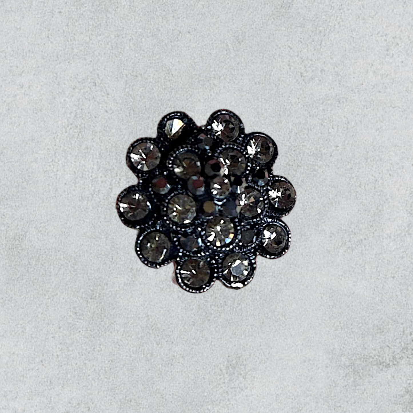 Floral Ring with Black Crystals