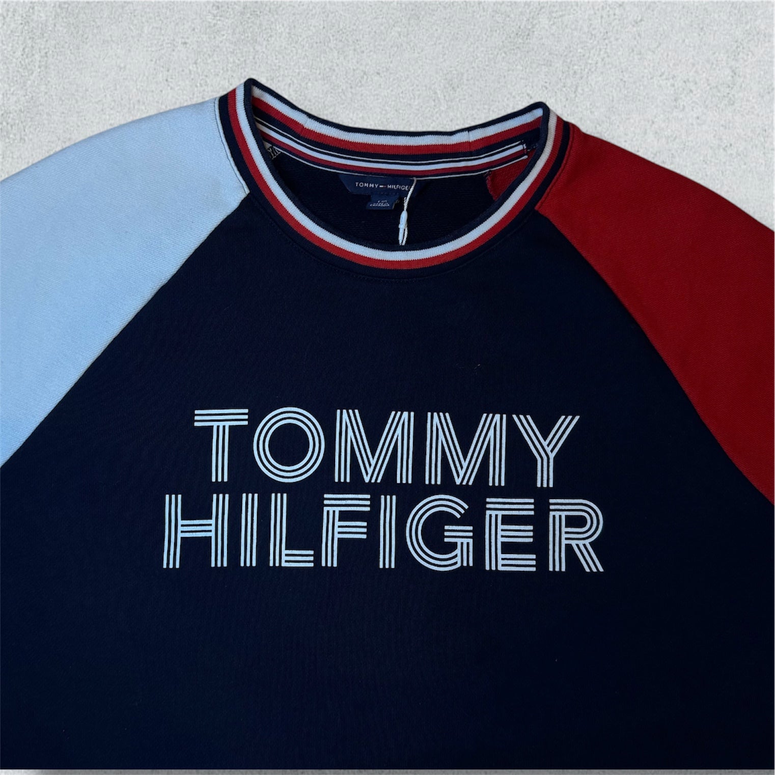 Tommy Hilfiger Crew Neck Sweatshirt (L) - NABE vintage