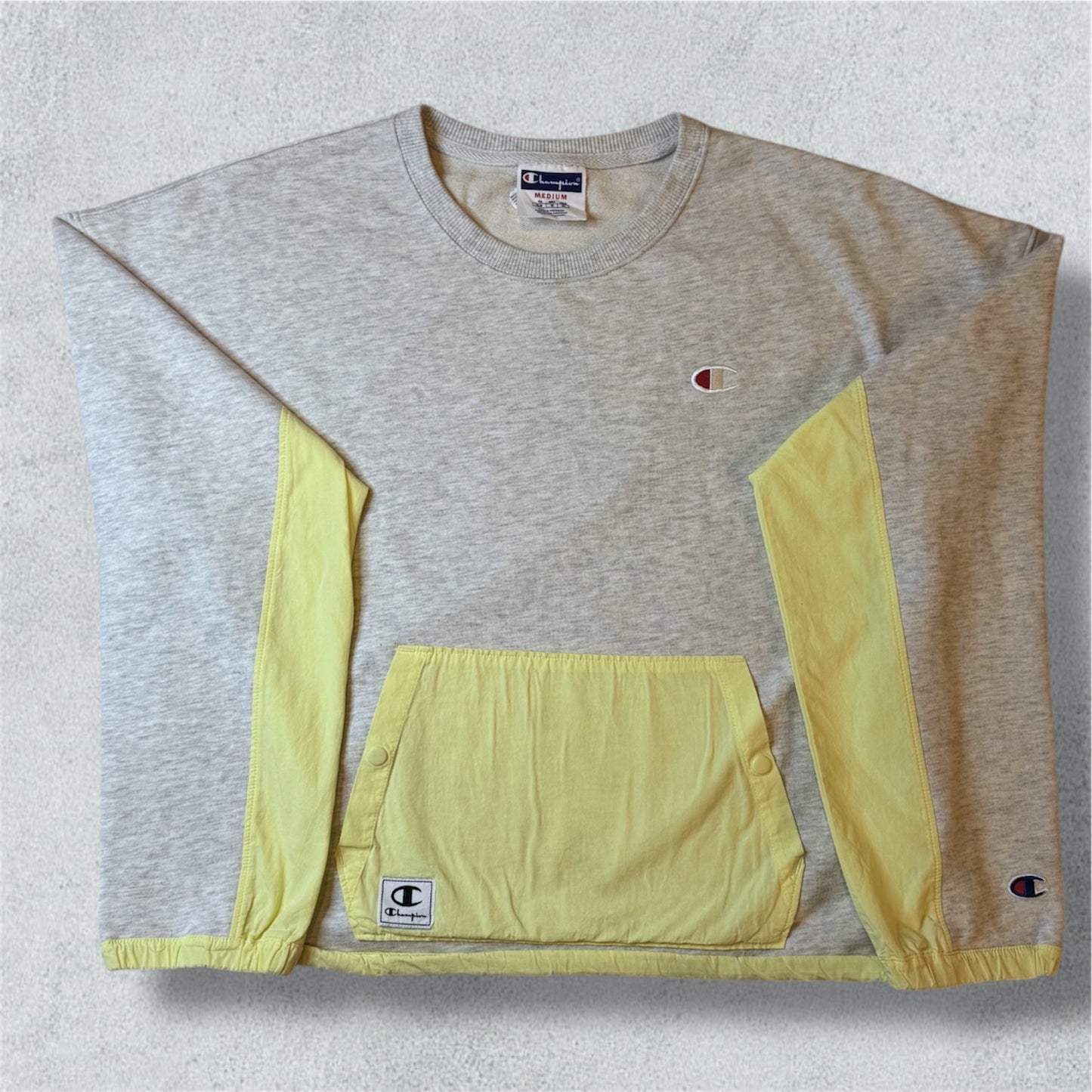 Champion 80s Vibe Activewear Sweater Yellow And Grey (M) - NABE vintage