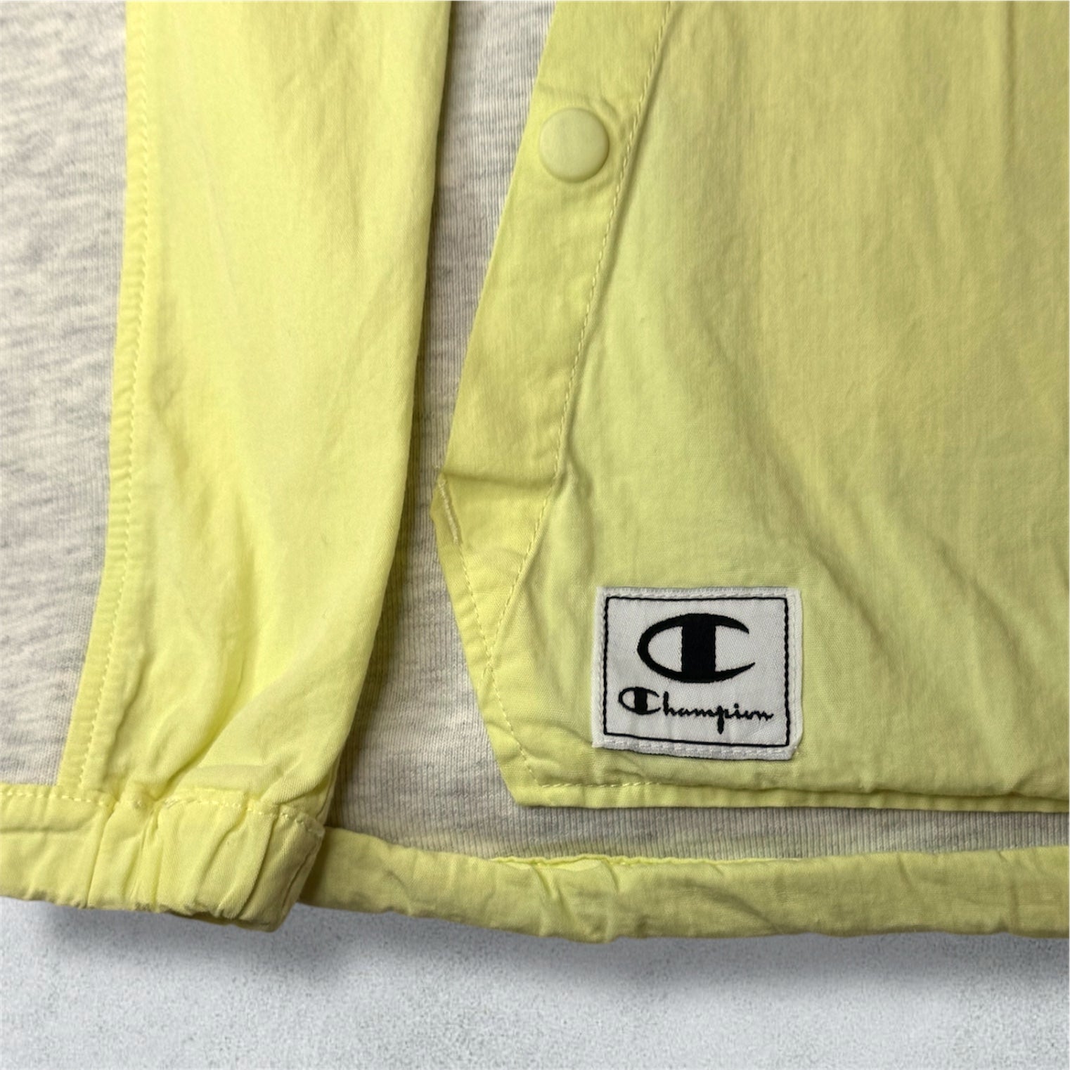 Champion 80s Vibe Activewear Sweater Yellow And Grey (M) - NABE vintage