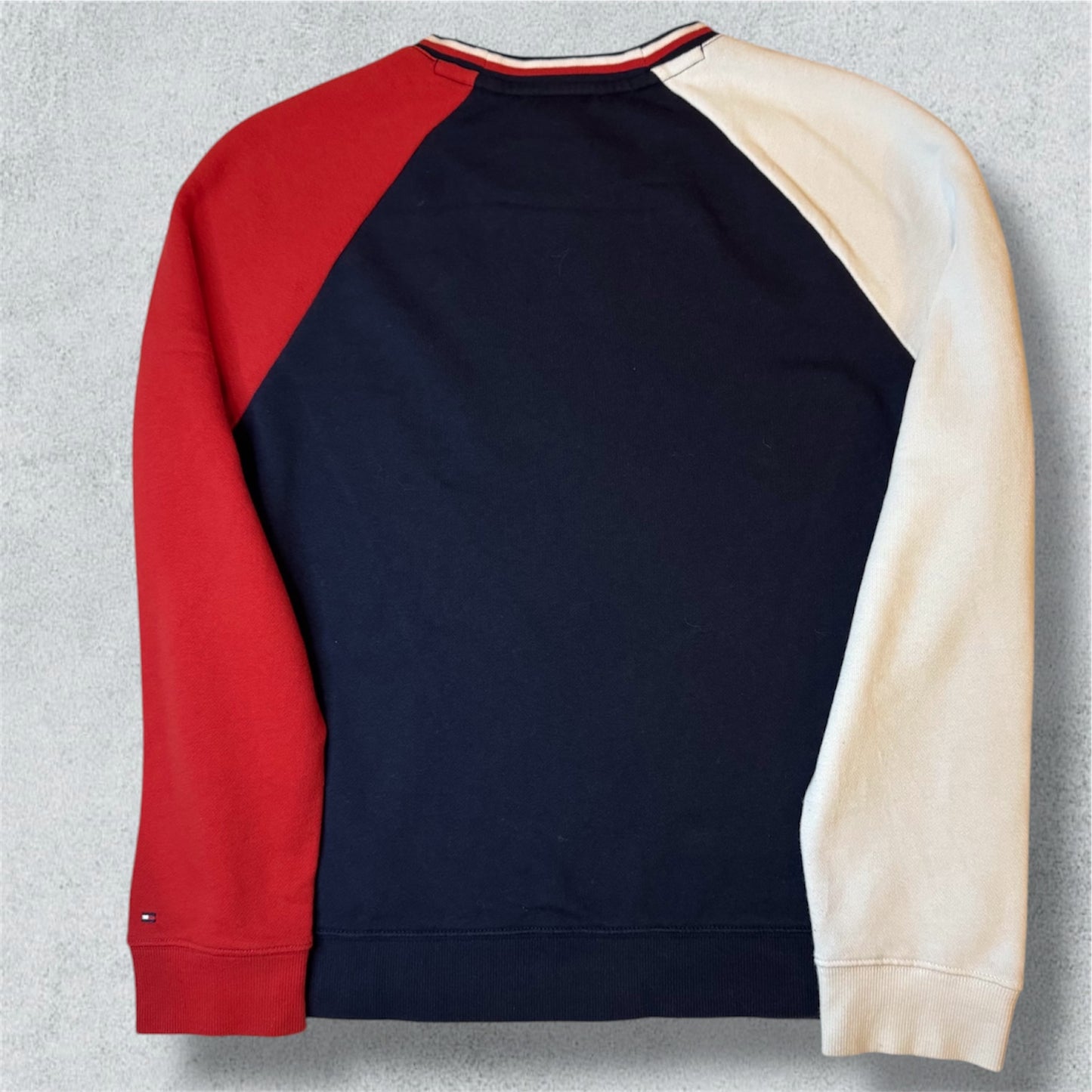 Tommy Hilfiger Crew Neck Sweatshirt (L) - NABE vintage