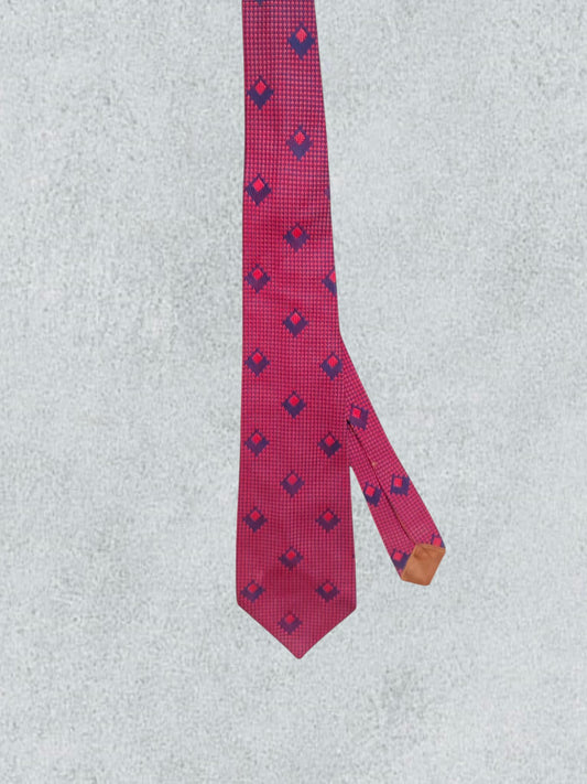Geometric Diamond Tie