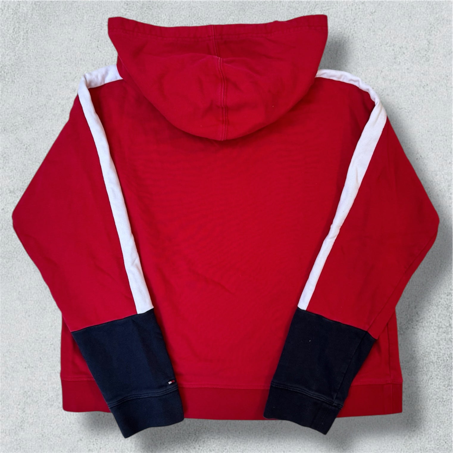 Tommy Hilfiger Classic Red Hoodie (M) - NABE vintage