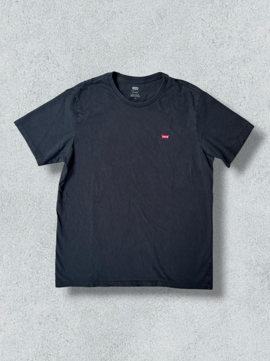 Levi`s Black T-shirt Size L - NABE vintage