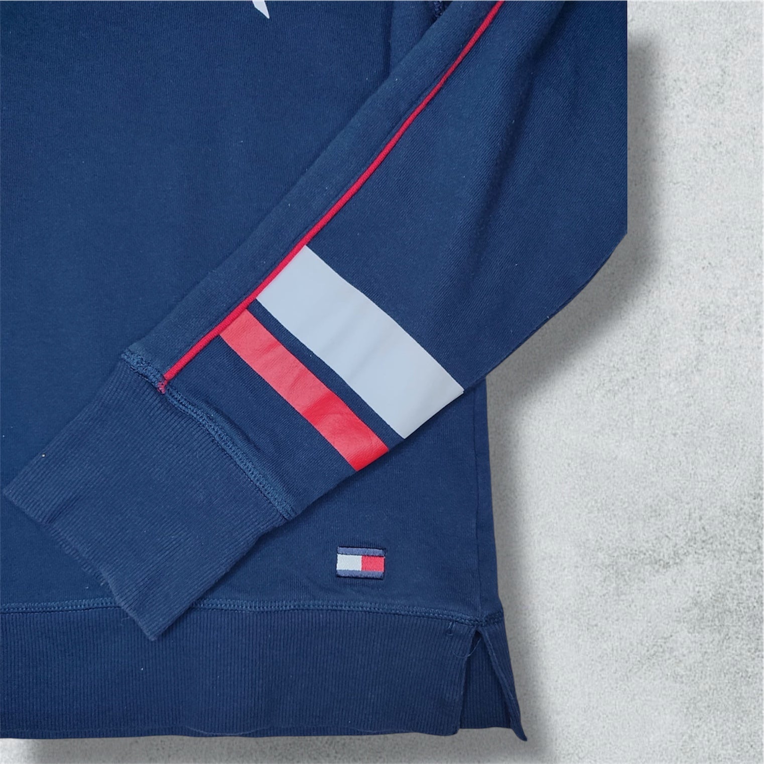 Tommy Hilfiger Classic Sweatshirt (L) - NABE vintage